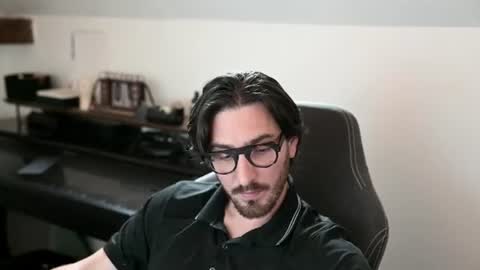 Snapshot of shape80 chatting on June 12, 5:23 pm frenchy boy online show from June 12, 5:23 pm