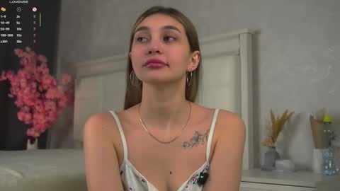 Ellysa and Mila online show from February 10, 1:15 pm