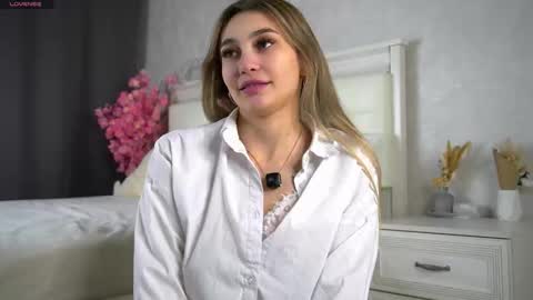 Ellysa and Mila online show from February 16, 11:39 am