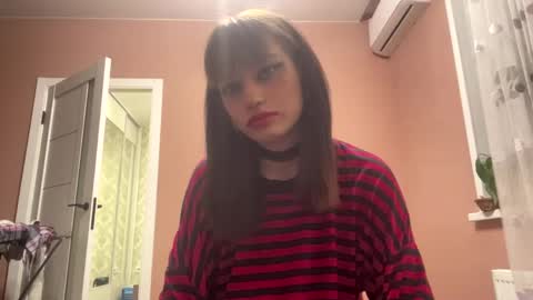 Kira online show from April 30, 5:19 pm