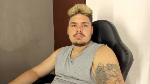 Snapshot of sharkmerlin chatting on December 16, 8:41 am jhon deibyd online show from December 16, 8:41 am