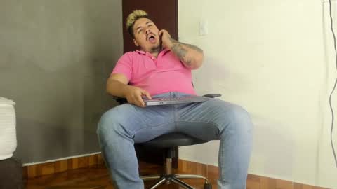 Snapshot of sharkmerlin chatting on December 18, 6:53 am jhon deibyd online show from December 18, 6:53 am