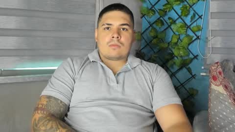 Snapshot of sharkmerlin chatting on January 26, 1:25 pm jhon deibyd online show from January 26, 1:25 pm