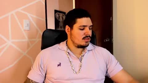 Snapshot of sharkmerlin chatting on February 22, 1:35 pm jhon deibyd online show from February 22, 1:35 pm