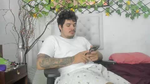 Snapshot of sharkmerlin chatting on October 8, 2:58 pm jhon deibyd online show from October 8, 2:58 pm