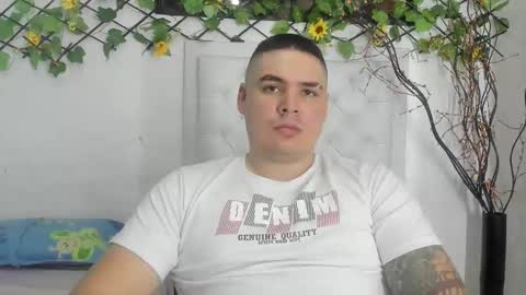 Snapshot of sharkmerlin chatting on October 27, 3:10 am jhon deibyd online show from October 27, 3:10 am