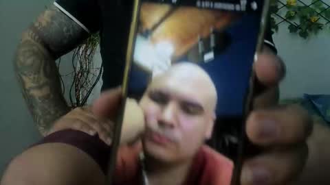 Snapshot of sharkmerlin chatting on October 29, 2:25 am jhon deibyd online show from October 29, 2:25 am