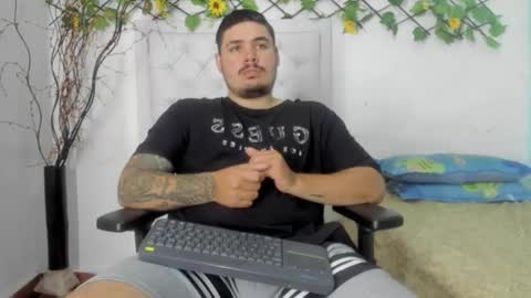 Snapshot of sharkmerlin chatting on November 18, 6:51 am jhon deibyd online show from November 18, 6:51 am