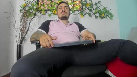 Snapshot of sharkmerlin chatting on November 25, 8:42 pm jhon deibyd online show from November 25, 8:42 pm