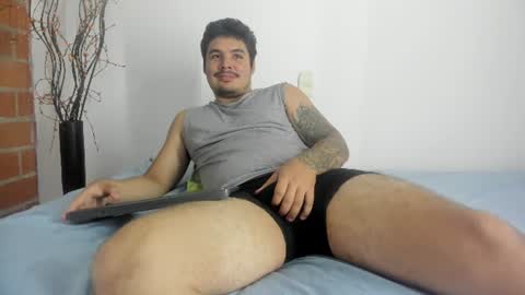 Snapshot of sharkmerlin chatting on June 25, 5:12 am jhon deibyd online show from June 25, 5:12 am