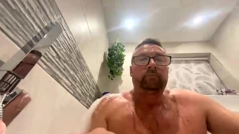 Sharksboy online show from December 9, 6:25 pm