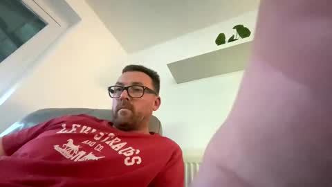 Sharksboy online show from October 25, 4:46 pm