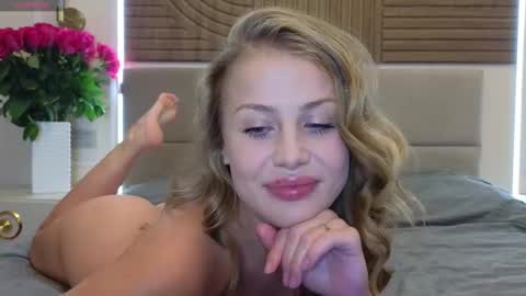 Sharleen online show from February 2, 2:27 pm