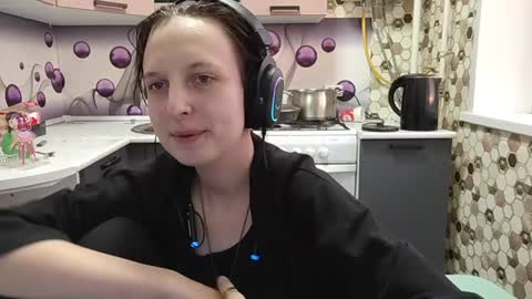 Sara online show from June 21, 5:04 pm