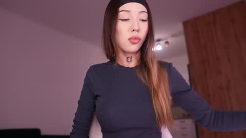 Sharlin  online show from December 15, 12:48 am