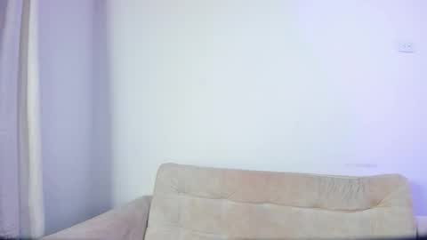 Hi fiends ---- I usually start online from Monday to Friday from 1000 am Saturdays and Sundays at 600 am Colombia time online show from June 6, 10:09 am