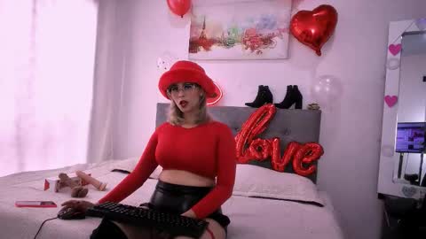 sharlott_3 online show from February 14, 1:41 pm