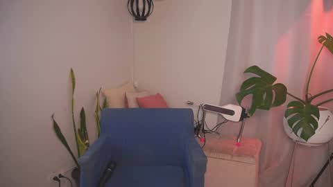 Snapshot of sharlotte_evanns chatting on June 25, 8:13 pm Sharlotte online show from June 25, 8:13 pm