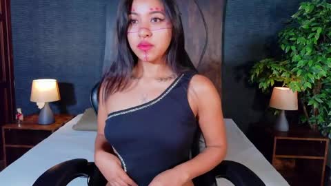 sharlottjoness online show from May 23, 10:30 am