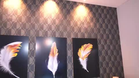 Sharom  online show from April 16, 4:30 pm