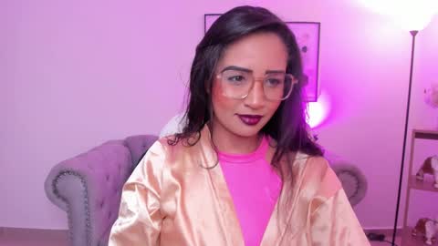 Snapshot of sharon_breezee chatting on October 20, 4:02 am sharon_breezee online show from October 20, 4:02 am