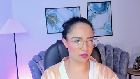 Snapshot of sharon_breezee chatting on October 26, 10:25 pm sharon_breezee online show from October 26, 10:25 pm