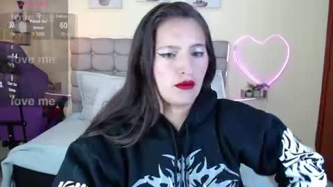 Snapshot of sharon_makelove chatting on June 20, 7:16 pm ESTEFI online show from June 20, 7:16 pm
