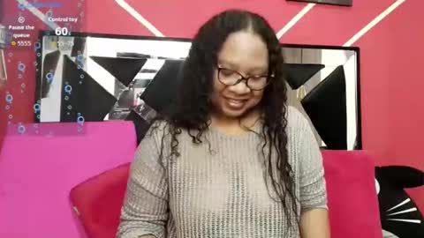 Sharon Noa online show from February 25, 12:20 am