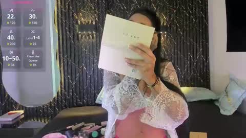 SHARON TAYLOR online show from October 27, 8:46 pm