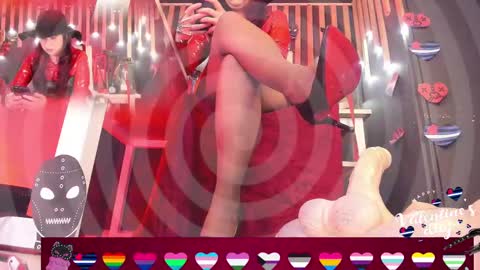 Snapshot of sharoon_gold chatting on February 15, 1:53 am Your mistress Sharon online show from February 15, 1:53 am