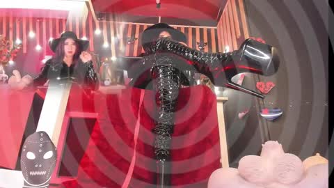 Snapshot of sharoon_gold chatting on February 22, 2:17 am Your mistress Sharon online show from February 22, 2:17 am