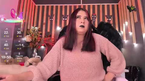 Snapshot of sharoon_gold chatting on September 13, 7:35 pm Your mistress Sharon online show from September 13, 7:35 pm