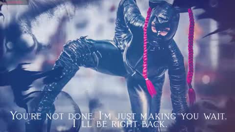 Snapshot of sharoon_gold chatting on September 23, 5:10 am Your mistress Sharon online show from September 23, 5:10 am