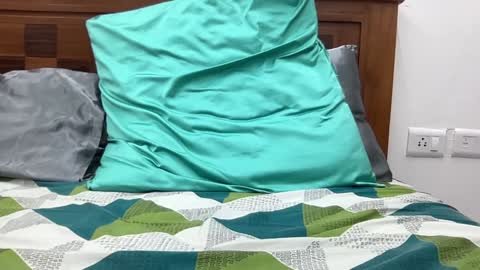 Shashii online show from December 4, 3:10 pm