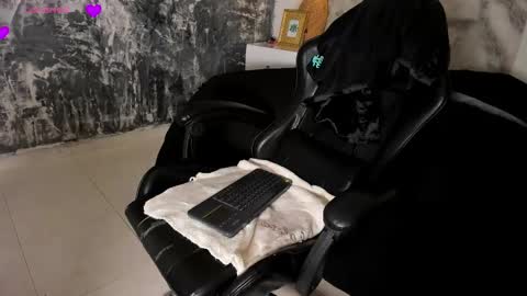 Shauna online show from March 29, 6:02 am