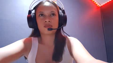 Molly online show from October 27, 7:12 am