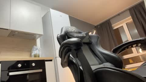 Snapshot of shavarace1 chatting on January 14, 4:18 pm cumshoters online show from January 14, 4:18 pm