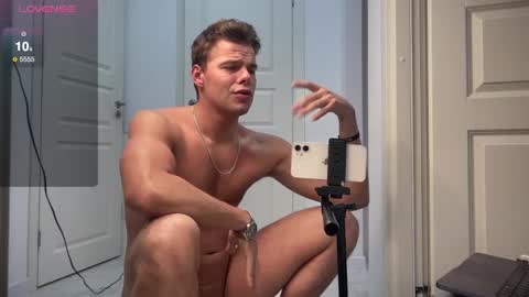 Snapshot of shavarace1 chatting on February 11, 4:02 pm cumshoters online show from February 11, 4:02 pm