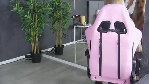 shayblonde online show from December 7, 9:33 pm