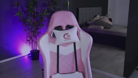 shayblonde online show from December 14, 11:45 pm