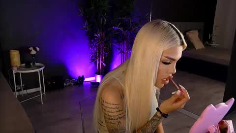 shayblonde online show from February 25, 5:36 pm