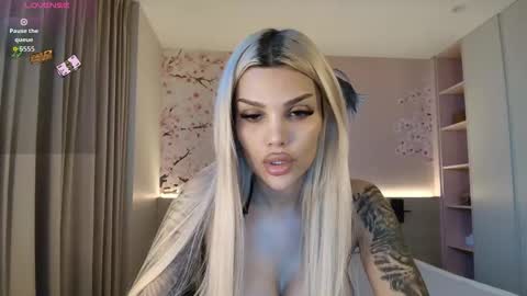 shayblonde online show from September 23, 7:06 pm