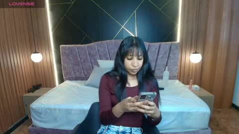 Shay Miller online show from April 25, 11:46 am