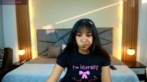 Shay Miller online show from April 26, 11:41 am