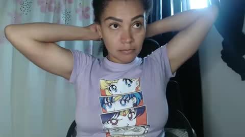 Shayna online show from December 29, 5:33 pm