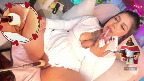 Snapshot of shayna_manson_ chatting on January 24, 5:11 pm INDEPENDENT MODEL ITS JUST YOU ME online show from January 24, 5:11 pm