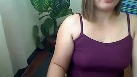 Snapshot of shebomb488504 chatting on February 5, 8:21 am jane online show from February 5, 8:21 am