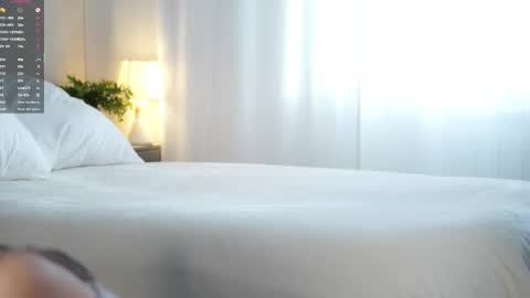 Tessa online show from November 22, 7:18 am