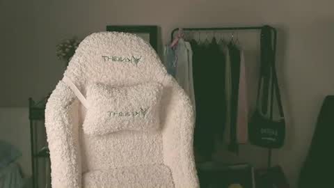 Snapshot of sheeny_shy chatting on June 27, 1:39 pm Chiara online show from June 27, 1:39 pm