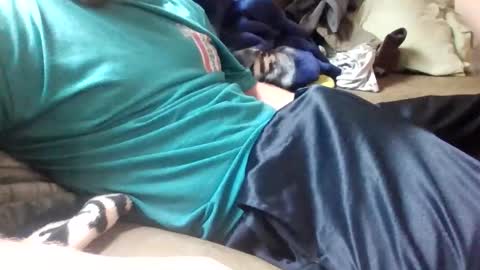 Snapshot of sheepydoggy45 chatting on November 30, 4:00 pm sheepydoggy45 online show from November 30, 4:00 pm